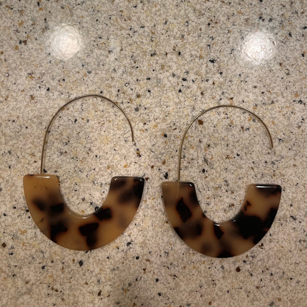 Tortoise half hoops